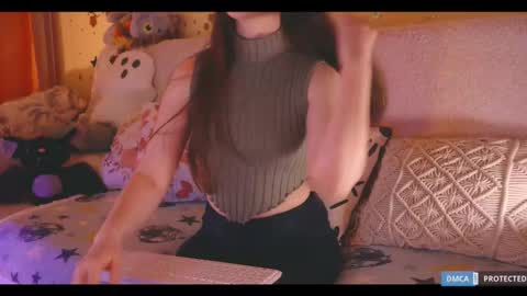 Lisa  online at  .11 from about utc online show from 11.13.25