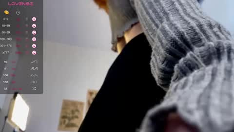 Snapshot of sofy_benson chatting on 05.21.26 Sofy online show from 05.21.26