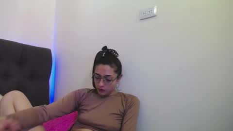 Snapshot of sofya_n_andy_ chatting on 10.20.25 sofya_n_andy_ online show from 10.20.25