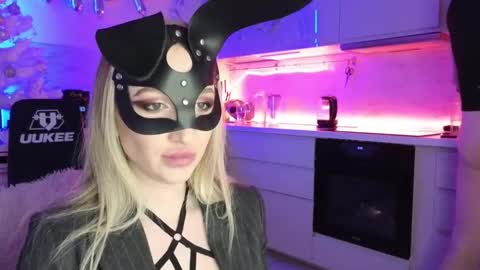 Snapshot of sofyandmike chatting on 01.10.26 SOFYandMIKE online show from 01.10.26