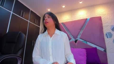 Snapshot of sol_angel_7 chatting on 05.19.26 SOL ANGEL online show from 05.19.26