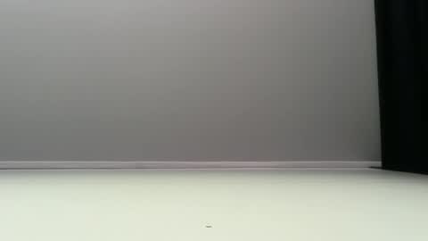 Snapshot of sola_2 chatting on 06.18.26 L4 online show from 06.18.26