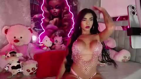 Snapshot of solange_koi chatting on 09.21.25 instagram evalunavelez1. online show from 09.21.25