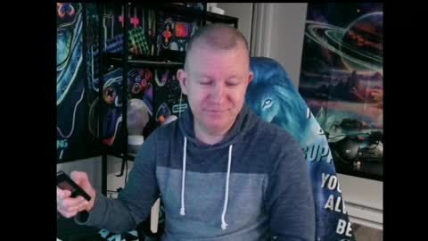 Snapshot of solarlunar1 chatting on 04.05.26 just ask online show from 04.05.26