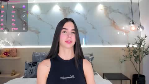 Snapshot of solavelar chatting on 03.19.26 Sol Avelar online show from 03.19.26