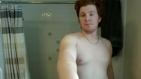 Snapshot of solid_n_hung chatting on 02.17.26 solid_n_hung online show from 02.17.26