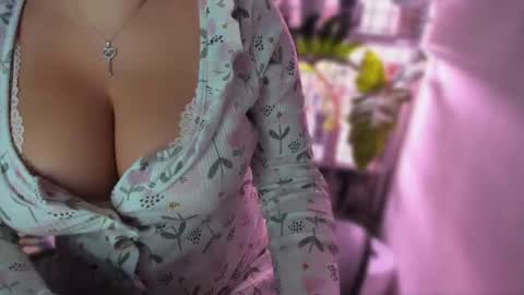 Gaby Solis online show from 07.25.26