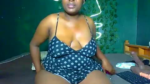 Snapshot of sollybunny chatting on 06.22.26 Solly bunny online show from 06.22.26