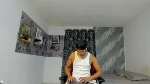 son_hades online show from 04.08.26
