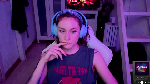 Rie online show from 10.08.25