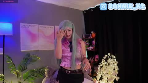 Snapshot of sonnie_mami chatting on 09.19.25 Sonnie online show from 09.19.25