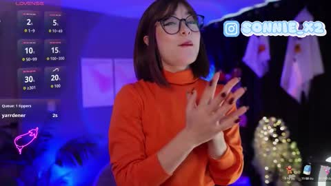 Snapshot of sonnie_mami chatting on 10.11.25 Sonnie online show from 10.11.25