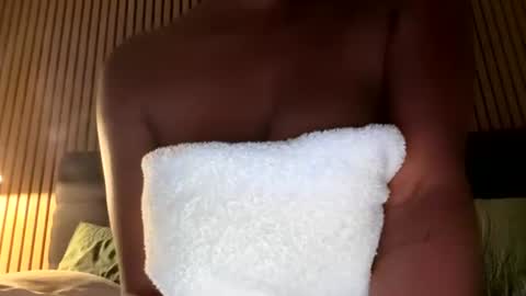 Snapshot of sonnylitty chatting on 07.19.26 sonnylitty online show from 07.19.26