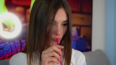 Snapshot of sonyaericsson chatting on 10.24.25 Eva 3 online show from 10.24.25