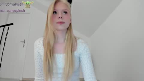 Sonya  Instagram   Twitter sonyaplushgirl  OnlyFans sonyaplush online show from 02.20.25