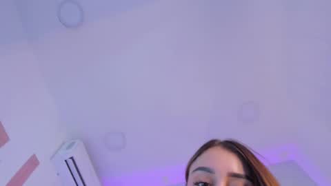 Snapshot of soph1a_ chatting on 12.04.25 Sophia online show from 12.04.25