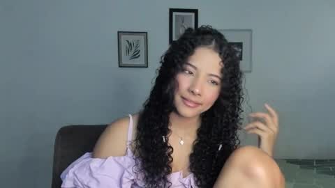 Snapshot of sophi_baby chatting on 02.14.26 Sophi baby online show from 02.14.26