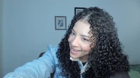 Snapshot of sophi_baby chatting on 02.14.26 Sophi baby online show from 02.14.26