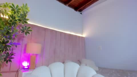 sophi_cooper29 online show from 07.04.26