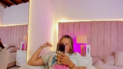 sophi_cooper29 online show from 07.11.26