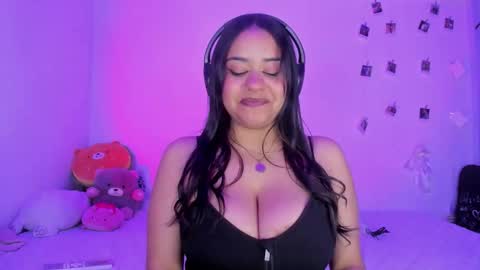 Snapshot of sophi_moon1 chatting on 03.14.26 Sofia online show from 03.14.26