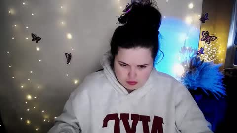 sophia__olsen online show from 02.06.26