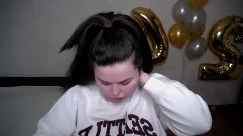 sophia__olsen online show from 04.28.26