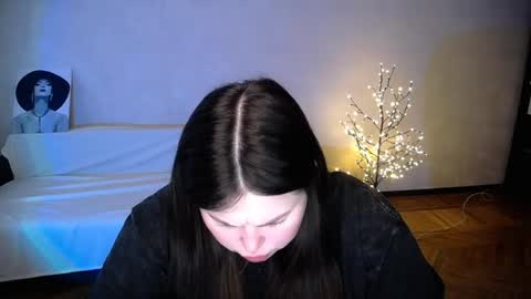 sophia__olsen online show from 06.05.26