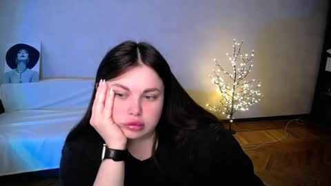 sophia__olsen online show from 06.05.26