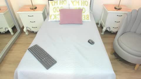 sophia boods online show from 03.03.26