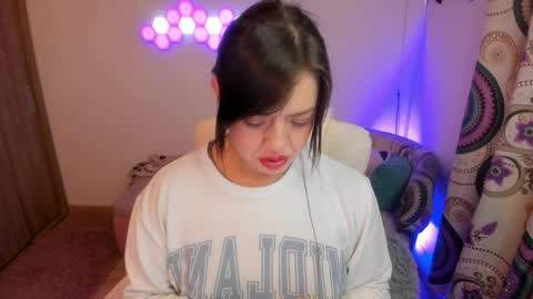 sophia_grants online show from 04.18.26