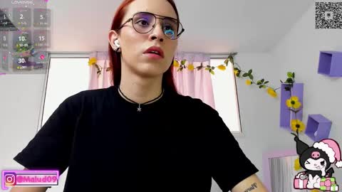 Snapshot of sophia_milano chatting on 12.15.24 sophia_milano online show from 12.15.24