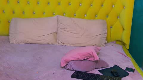 Snapshot of sophia_smith4146 chatting on 12.15.25 sophia smith4146 online show from 12.15.25