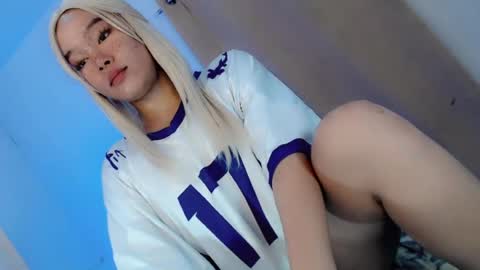 sophia_walker18 online show from 08.03.26