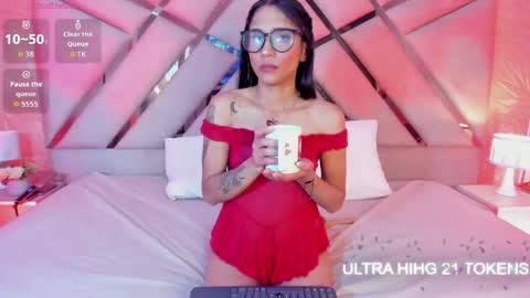 Sophia Paris online show from 05.04.26