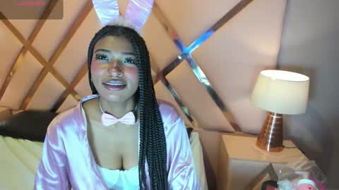 Snapshot of sophiabloss chatting on 10.31.25 Sophie online show from 10.31.25