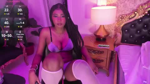 Snapshot of sophiabloss chatting on 11.16.25 Sophie online show from 11.16.25