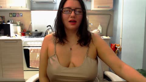 Sophia online show from 12.25.24