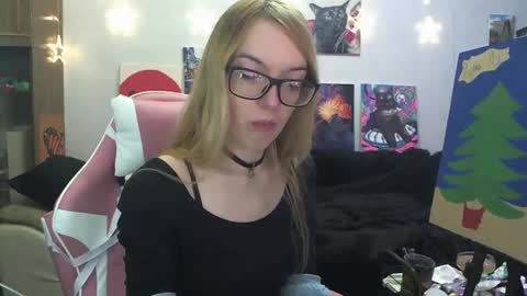 Snapshot of sophiasonata chatting on 11.26.25 SophiaSonata online show from 11.26.25