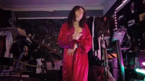 Sophie Satin1980 online show from 04.24.26
