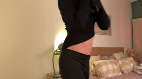 Snapshot of sophie_amalia chatting on 02.05.26 sophie_amalia online show from 02.05.26