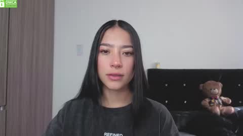 Snapshot of sophie_bbs chatting on 09.26.25 Sophie online show from 09.26.25