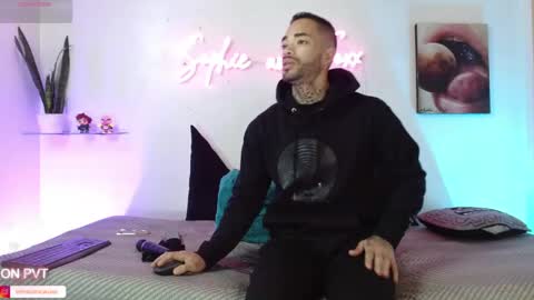 SOPHIE - FOXX online show from 05.06.26