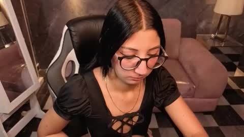 sophie_jones_b online show from 03.18.26