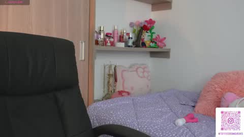Sophie or Sof online show from 05.07.26