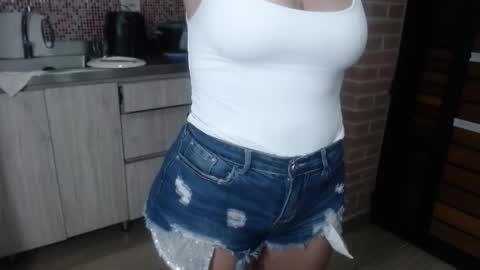 Snapshot of sophie_lopez1 chatting on 03.12.26 Sofa online show from 03.12.26