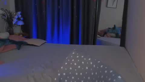 Snapshot of sophie_nomenal_ chatting on 11.27.25 sophie_nomenal_ online show from 11.27.25