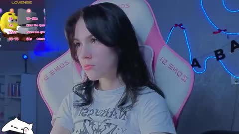 Snapshot of sophie_nomenal_ chatting on 01.09.26 sophie_nomenal_ online show from 01.09.26