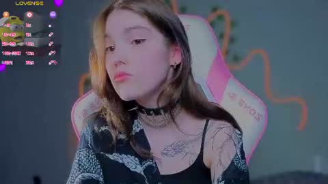 sophie_nomenal_ online show from 08.03.26