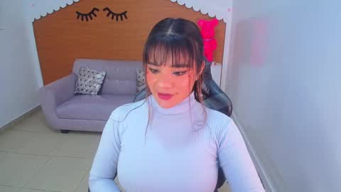 Sofia online show from 02.14.25